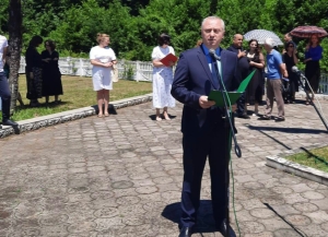 Аслан Бжания почтил память погибших участников Тамышского десанта