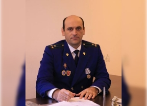 Дамир Кәыҵниа апрокурор хада актәи ихаҭыԥуаҩыс иҟаҵаразы адгалара ҟаҵоуп.