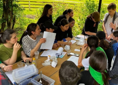 День Земли в Абхазии: школьники изучают климатические риски и почвы Ткуарчала в рамках проекта ПРООН   