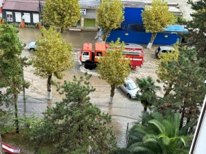 Ақәаршҩы иахҟьаны аԥхасҭа зауз Аҟәа ауааԥсыра рҟынтәи 100 инареиҳаны азыҳәақәа ақалақь Ахадарахь инашьҭуп.