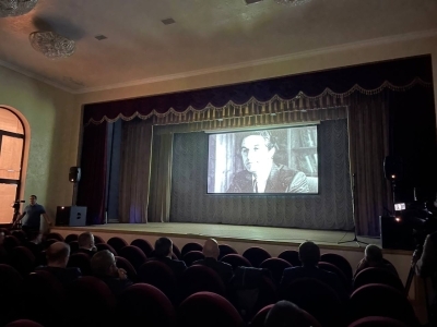 Адокументалтә фильм «Владислав Ардӡынба – аполитик, адипломат» аӡыргара мҩаԥысит Аҟәа ақалақь аҿы.