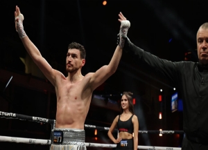 Боксер Харитон Агрба одержал уверенную победу на турнире в Уфе