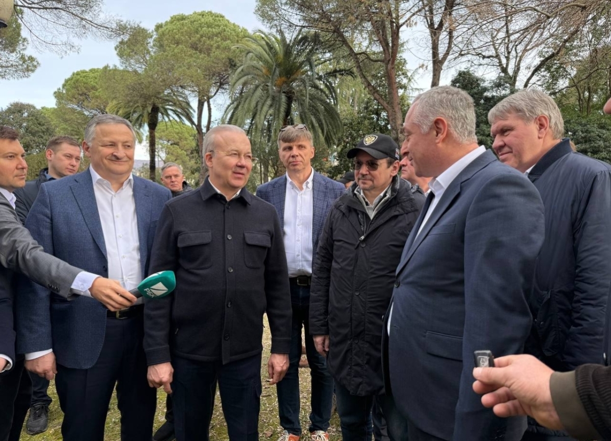 Делегация Правительства Башкортостана осмотрела ход реконструкции  набережной Диоскуров в Сухуме