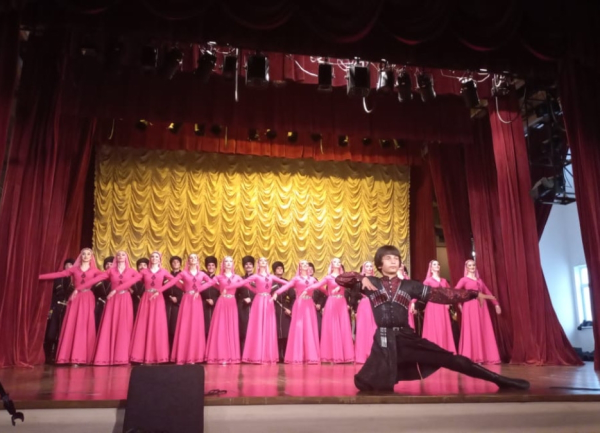 Госансамбль народной песни и танца  выступил в Очамчыре