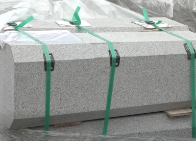 Первую партию гранитного камня для реконструкции набережной доставили в Сухум