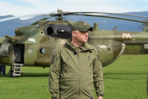 Бадра Гунба посетил подразделения, участвующие в военных учениях в Ткуарчале