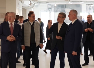 Бадра Гунба и Андрей Назаров посетили выставку «Фазиль Искандер: человек и его окрестности»