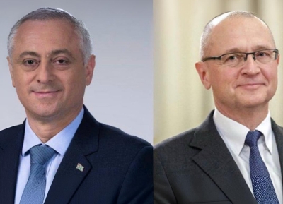 Бадра Гунба поздравил Сергея Кириенко с Новым годом и Рождеством