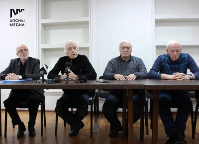 Абхазские художники рассчитывают на помощь российских реставраторов