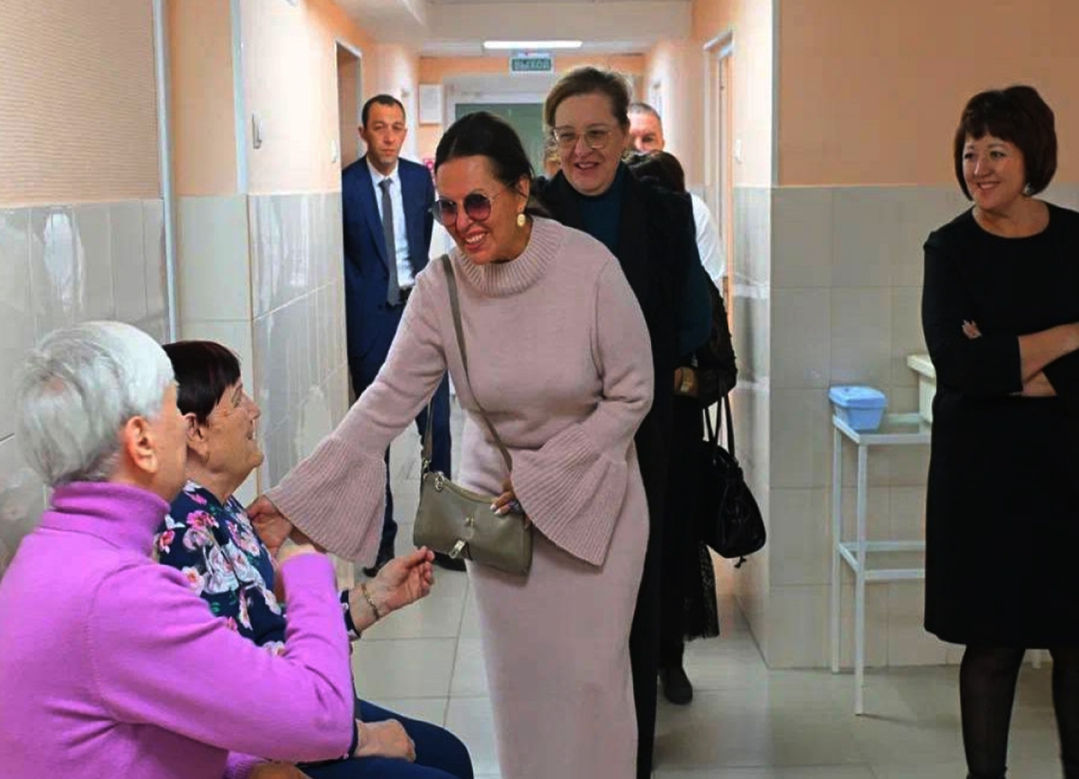 Делегация Абхазии  посетила социальные учреждения Омска