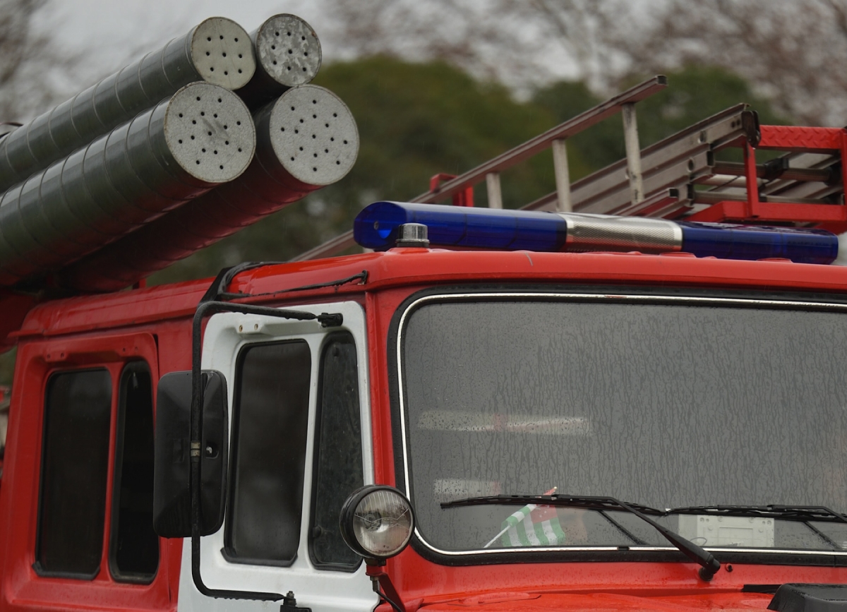 Несколько пожаров потушили в выходные в Абхазии