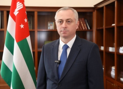 Бадра Гәынба: Аԥсны ареспублика астатус азҵаарала Қырҭтәыла аҿцәажәаразы агәҭакқәа амаӡам.