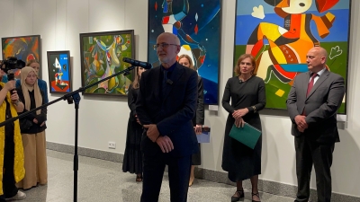 Юбилейная выставка художника Нугзара Логуа открылась в Сухуме