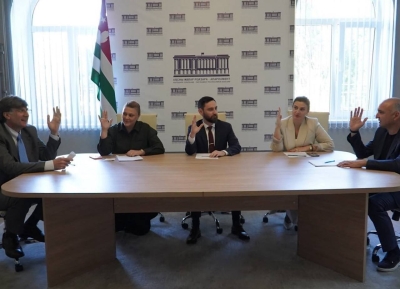 Аҿар рпарламент актәи ааԥхьара адепутатцәа 19-ҩык шьақәыргылоуп