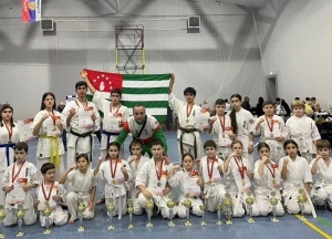 Абхазские спортсмены заняли призовые места в открытых соревнованиях по каратэ киокусинкай «Кубок Сталинграда»
