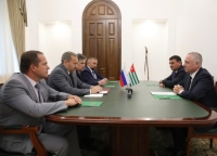 Бадра Гунба принял делегацию Санкт-Петербурга во главе с председателем Законодательного собрания Александром Бельским