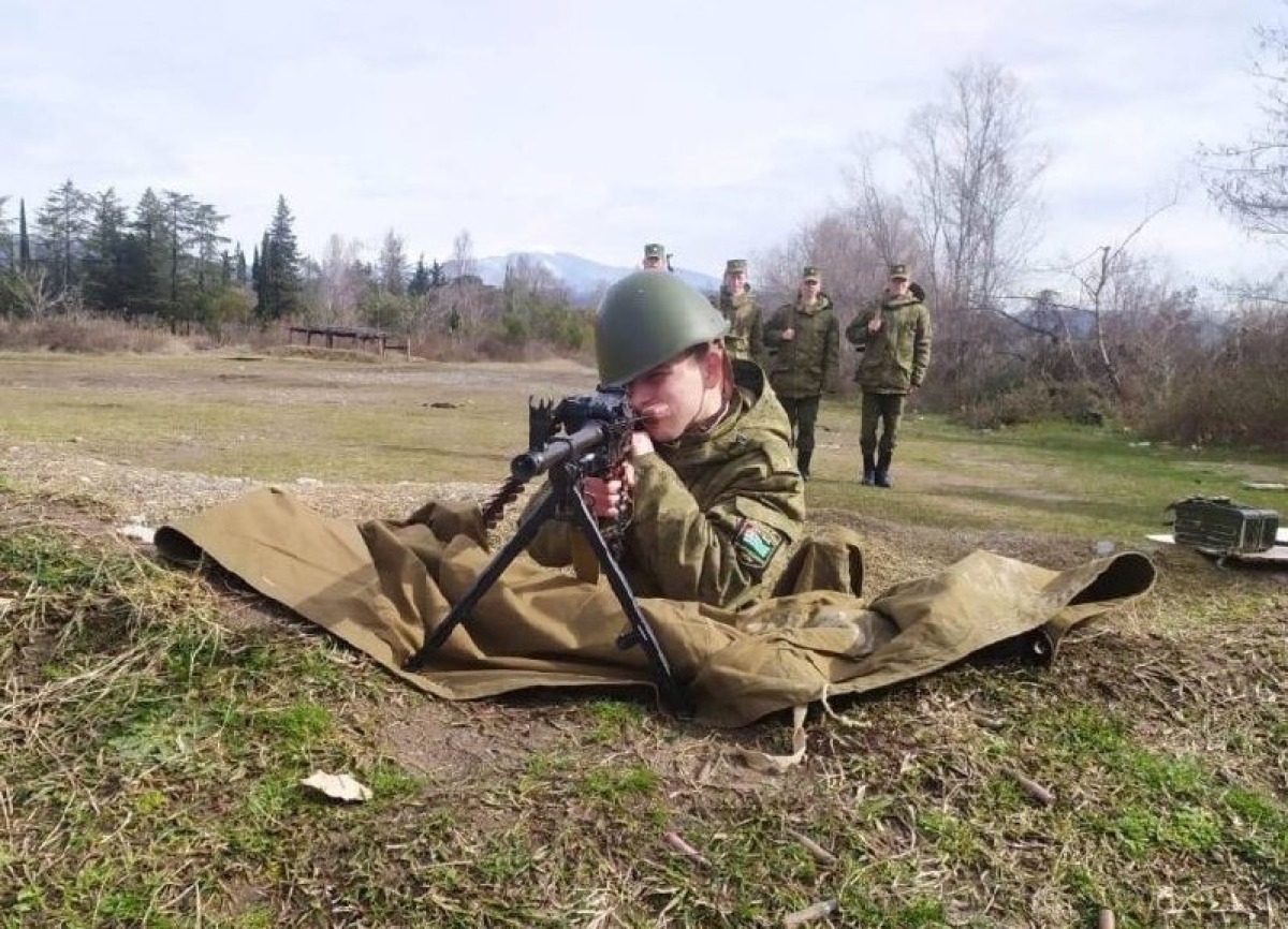 Курсанты СВОКУ провели контрольные стрельбы