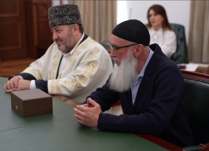 Бадра Гунба принял председателя Духовного управления мусульман КЧР, муфтия Мухаммада-Хаджи Эркенова