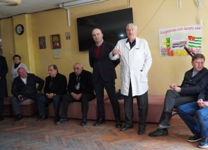 Депутаты Парламента посетили Реабилитационный центр в Гагре