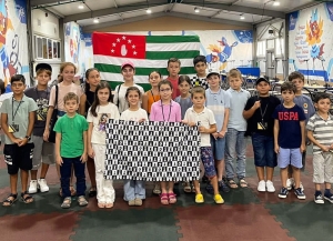Абхазские шахматисты успешно выступили в  детско-юношеском и взрослом рейтинговом турнире по быстрым шахматам