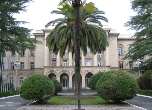 Президент Абхазии Бадра Гунба поздравил Светлану Джергения и Марину Шония с Новым годом