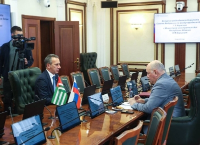 Имҩаԥысит Олег Барцыци Григори Карасини реиԥылара