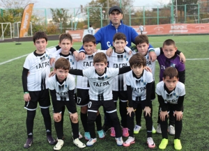 Гагрские футболисты одержали две победы подряд на всероссийском турнире в Геленджике