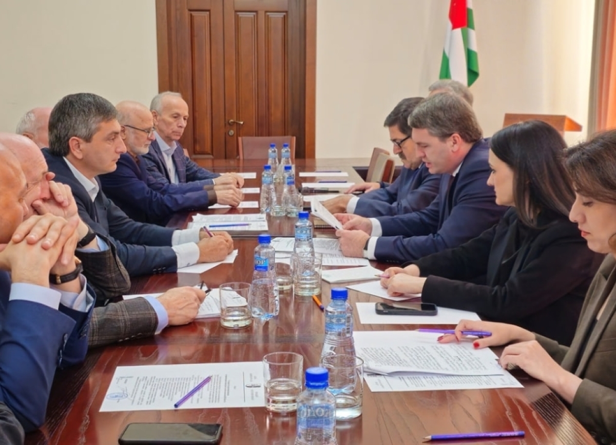 Джансух Нанба провёл заседание госкомиссии по увековечению литературного и научного наследия Баграта Шинкуба