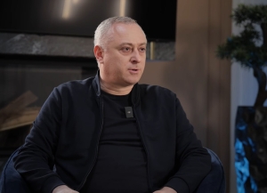 Ақалақь аҿы абџьар аныҟәгара иадҳәалоу азҵаарақәа дырзааҭгылеит Бадра Гәынба амедиа-проект «Ҳара» аинтервиу анаиҭоз