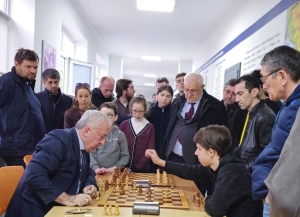 Тимур Шанава и Сарида Лаквитава стали победителями шахматного турнира «Тамыш-Village 2026»