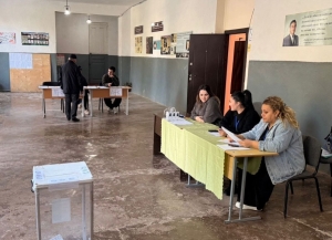 Аҟәа араионтә Еизара ахь 15-ҩык адепутатцәа алырхит.