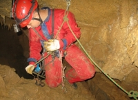 Крымские спелеологи обнаружили в Голубом озере Абхазии глубоководную пещеру