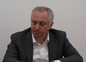 Бадра Гунба о топливном кризисе: руководство страны делает все возможное для нормализации ситуации
