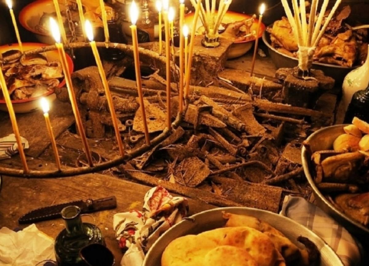 День сотворения мира отмечают  в Абхазии в ночь на 14 января      