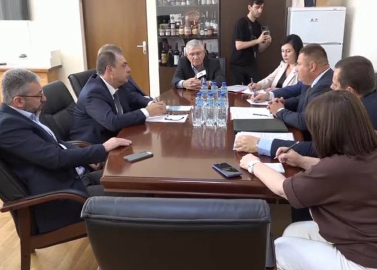 Глава Минсельхоза Беслан Перцхелия встретился с руководителем 