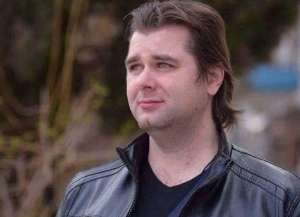 Спикер Парламента Лаша Ашуба выразил соболезнования родным и близким по случаю смерти журналиста Дмитрия Статейнова       
