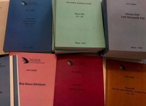 Учебные пособия по абхазскому языку для университета Дюздже изданы при поддержке Госкомитета по репатриации