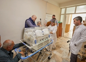 Сухумский офис ЮНИСЕФ передал Республиканской больнице специальное медицинское оборудование.