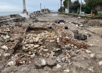 Новые артефакты найдены в ходе раскопок на набережной в Сухуме