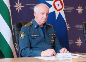 Министр по чрезвычайным ситуациям рассказал о помощи Абхазии Донбассу   