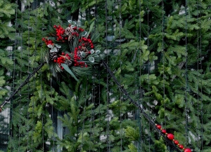 Ешь, бей, молись: во что верят люди из разных стран в новогоднюю ночь