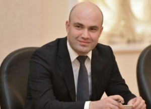 Спикер Парламента Лаша Ашуба поздравил с Новым годом руководителей палат Федерального Собрания РФ