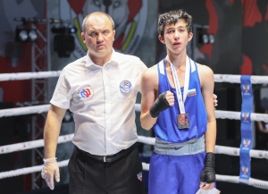 Константин Ахба стал бронзовым призером первенства России по боксу среди юношей 13-14 лет
