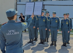 Первокурсники из Абхазии приняли присягу перед отправкой в вузы МЧС России