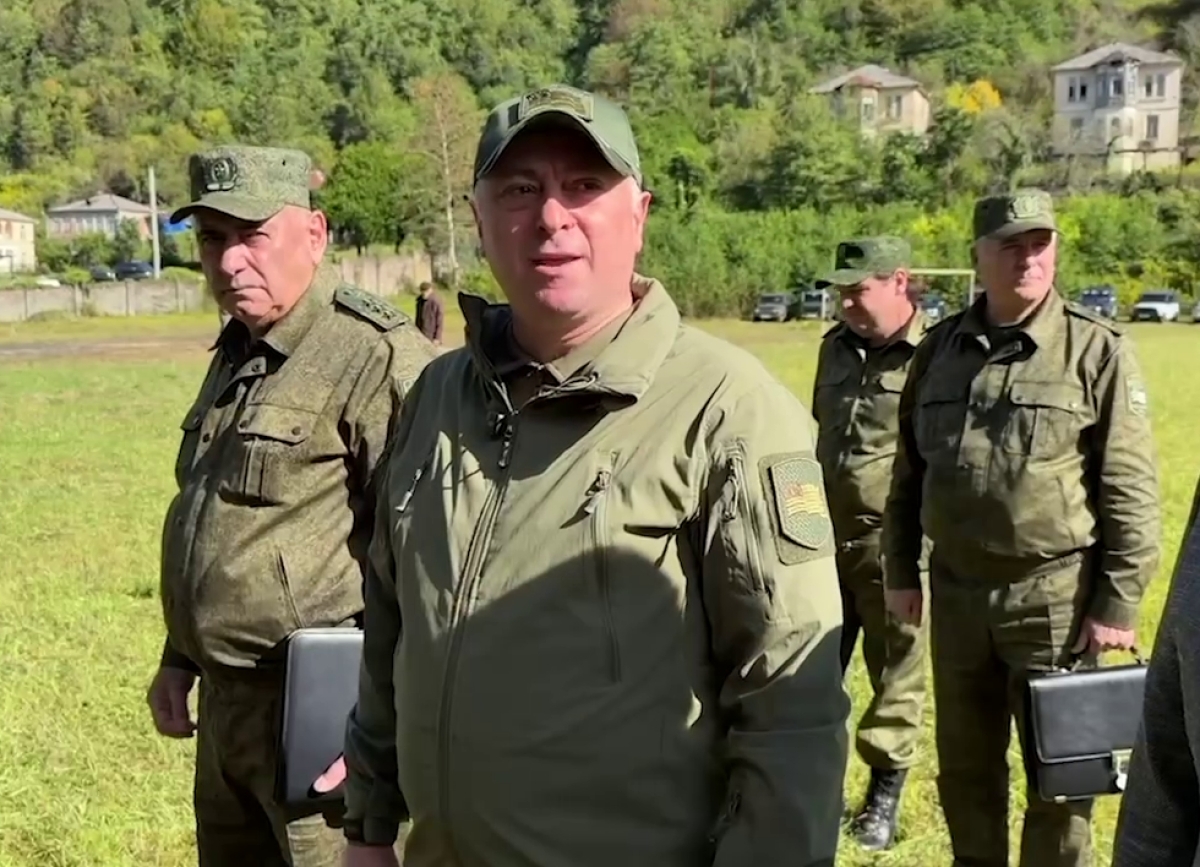 Бадра Гәынба Ҭҟәарчал арратә  зыҟаҵарақәа ирылаху аҟәшеиҵақәа дырҭааит.