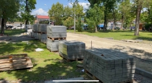 В Сухуме обустраивается пешеходная дорожка через парковую зону к морю