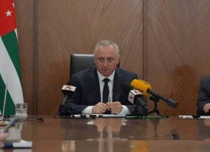 Аҟәатәи аҳаирбаӷәаза аус аруреи Аԥсны алогистикатә лшарақәа рырҭбаареи ареспублика аекономика арӷәӷәоит
