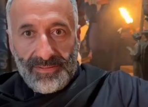 Частицу Благодатного огня доставят спецрейсом из Иерусалима в Сухум