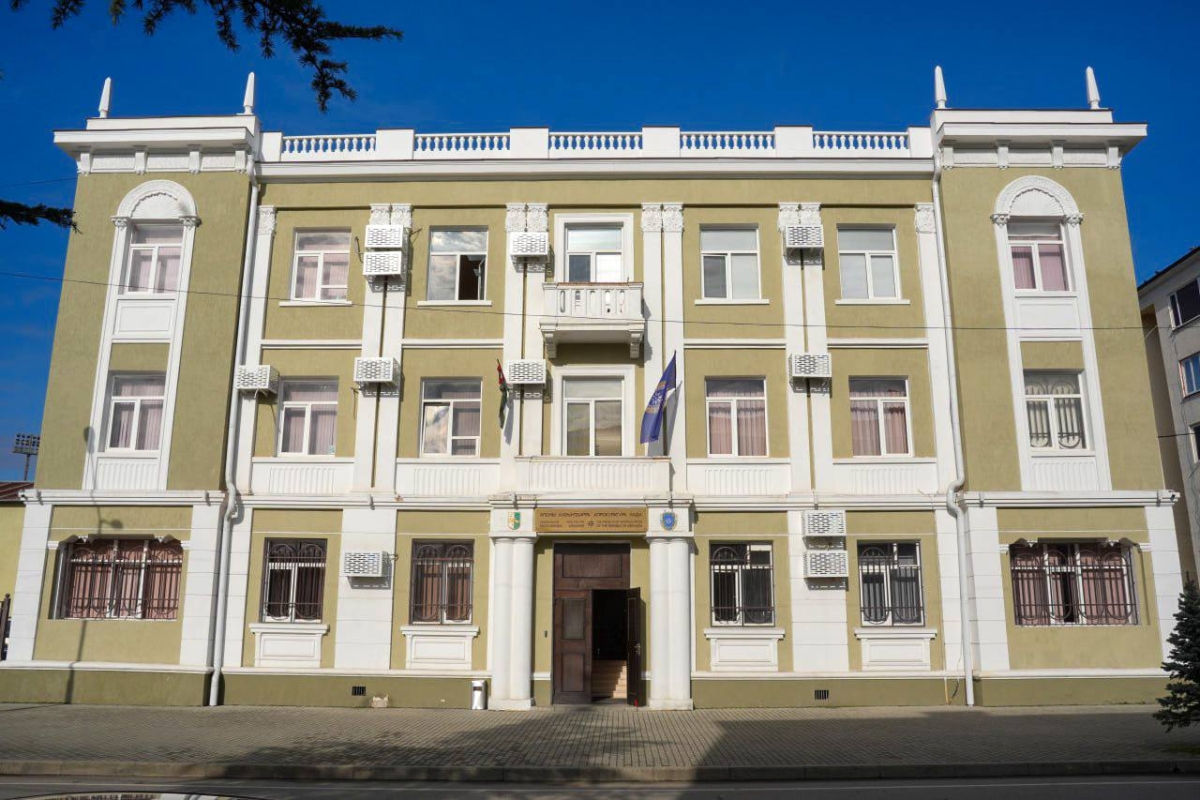 Житель Гагрского района приговорен к пожизненному заключению за сбыт наркотиков и контрабанду.