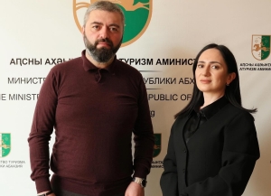 Министр туризма и и детский омбудсмен обсудили вопросы безопасности туризма и поддержки детей